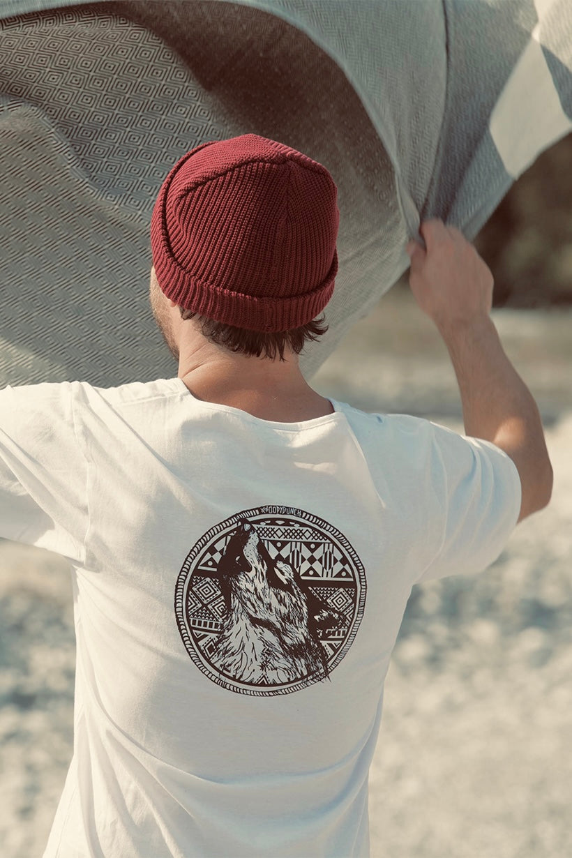 White Tee by WOODYBUNCH